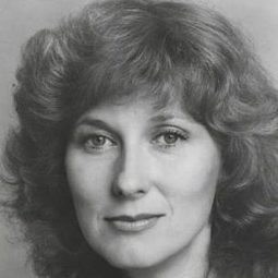 E. Katherine Kerr 飾演 Gilda Schultz