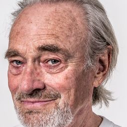 Urs Bihler 飾演 Herr Leu