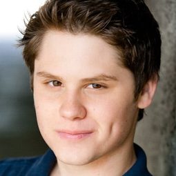 麥特·夏夫利 飾演 Oscar