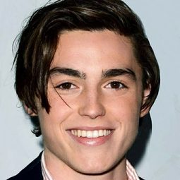 Spencer List - 孤兒殺手演員 飾演Young Marcus