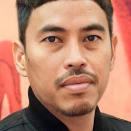 Chatchai Chaiyont 飾演 Chief