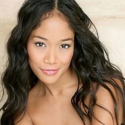 Shelby Rabara 飾演 Snappy (voice)