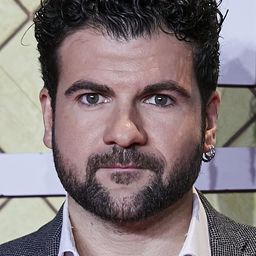 Pep Ambròs 飾演 Priest