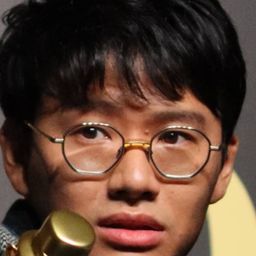 亜生 (ミキ) 飾演 