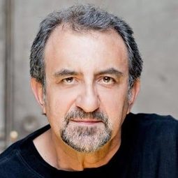 胡安霍·庫卡隆 飾演 