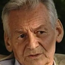 Pál Zolnay - 留給吾愛的日記演員 飾演Grandfather Dezsõ