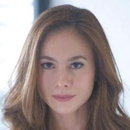 烏蘭·古里特諾 - Perfect Dream演員 飾演Lisa