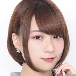 富田美憂 飾演 Riko (voice)