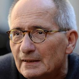 Dominik Graf - 愛的萬有理論演員 飾演Erzähler