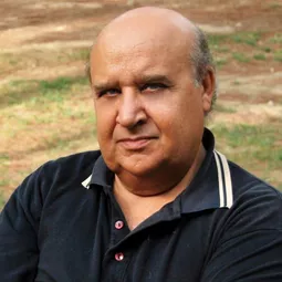 Luis Molteni - Streghe verso nord演員 飾演Groom