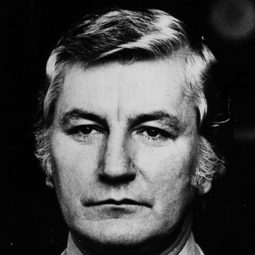 T. P. McKenna 飾演 Dr. Grahame