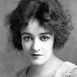 Gladys Brockwell 飾演 Nana