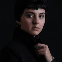 Mahsa Alafar 飾演 Sepideh