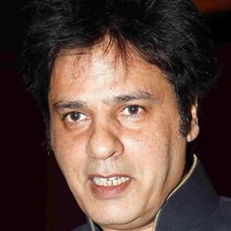 拉胡爾·羅伊 飾演 Rahul Malhotra