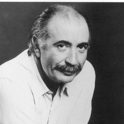 Ernesto Chao - 瑪麗閒事演員 飾演Arturo