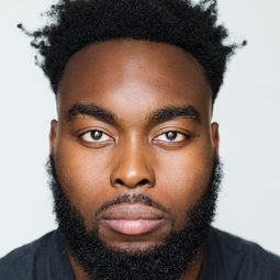 亞伯拉罕·波普拉 - 時尚惡女：庫伊拉演員 飾演George