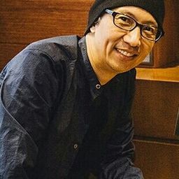 山本英夫 - 異變者編劇