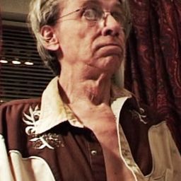 William Rice 飾演 Mr. Gollstone