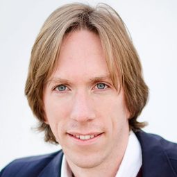 Ken Appledorn - 行走的正義演員 飾演Tony Greko