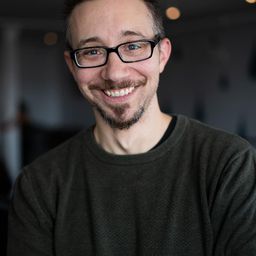 Jason Yachanin 飾演 Jason