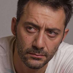 費立波·提米 飾演 Il pazzo