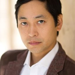 Chike Chan 飾演 Mr. Loi