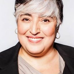 瑪莎·克勞蒂亞·莫雷諾 飾演 Soraya