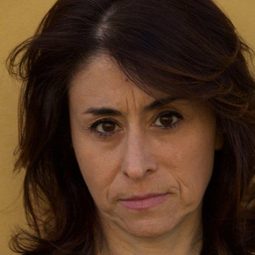 Beatrice Schiros - 童心列車演員 飾演Maestra Ferrari