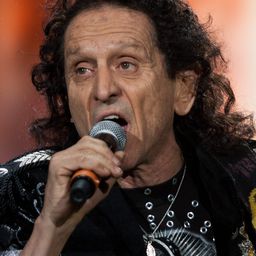 艾力克斯·羅拉 飾演 Tiacuache (voice)