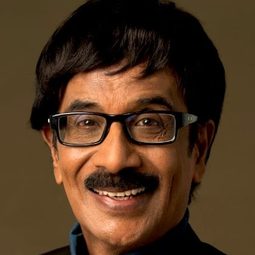 Manobala - Madha Gaja Raja演員 飾演Minister Nallamuthu