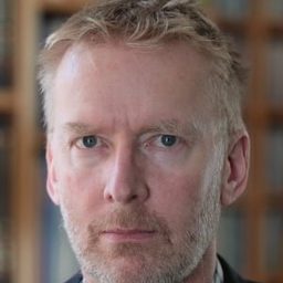 Johan Paulsen 飾演 Bosse