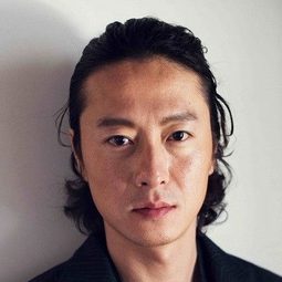 Shoichi Honda 飾演 