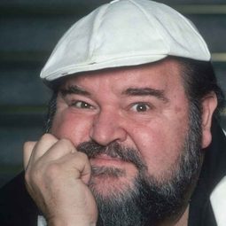 唐·德路易斯 飾演 Mr. Fallon