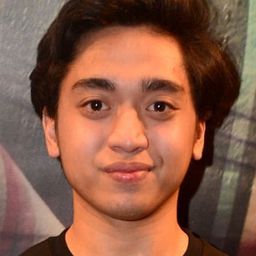 克里斯多福·努爾灣 飾演 Tjokro Remaja