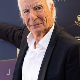 Héctor Cantolla 飾演 Grunt (voice)