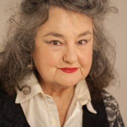 Juana Andueza 飾演 