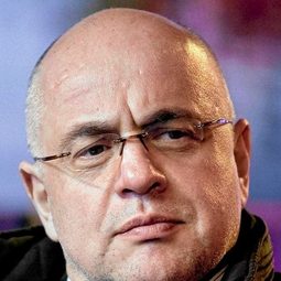 Miroslaw Neinert - 我是神演員 飾演Justyna's father