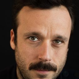 Batiste Sornin 飾演 