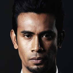 惹米·依沙 - 馬來變天演員 飾演Coperal Azman