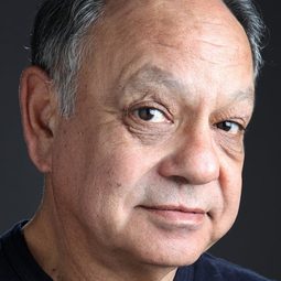 區奇·馬林 - 比佛利拜金狗演員 飾演Manuel (voice)