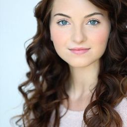 Brittany Beery - F6 Twister演員 飾演Sally