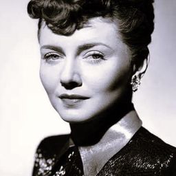 Lenore Aubert - 第八夫人演員 飾演Party Guest (uncredited)