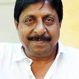 Sreenivasan 飾演 