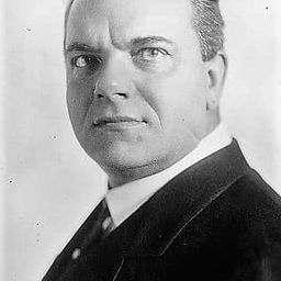 Marcel Journet - 從電梯到死刑台演員 飾演Le Président du Conseil d'Administration