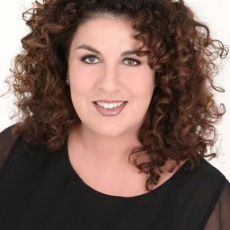 Marianne James - 35 ans M6 tous en scène演員 飾演Self - Guest Star