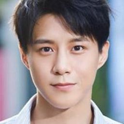 王柯達 飾演 Zeng Yu