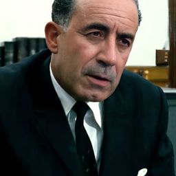 Hassan Hassani 飾演 Touhami