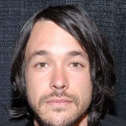 Giuseppe Andrews 飾演 