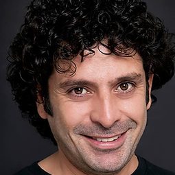 賽利姆·艾爾多安 - 沒有圖書館的圖書館長演員 飾演Servet