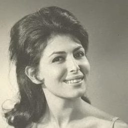 Magda El-Khatib 飾演 The Sister